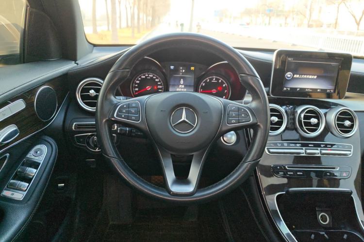 Used Mercedes-Benz GLC 2016 GLC 260 4MATIC Dynamic Edition
