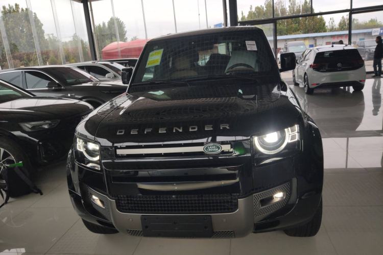 Used Land Rover Defender 2025 110 3.0T P400 – Dynamic HSE