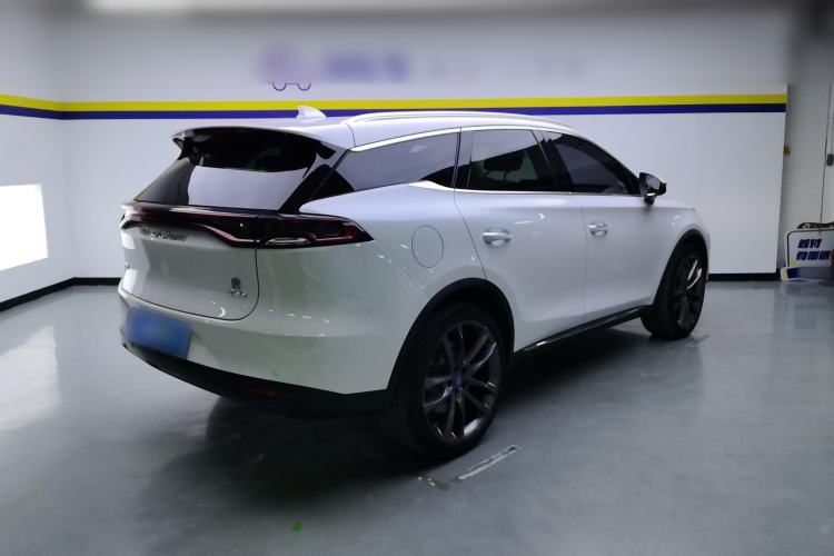 Used BYD Tang New Energy 2018 DM 2.0T All-Wheel Drive Smart Connectivity Luxury Model 7 Seats China V Emission Standard
