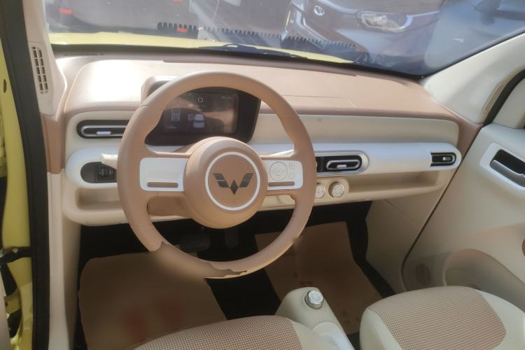 Used Wuling Hongguang MINIEV 2024 3rd Generation 215km Youth Edition
