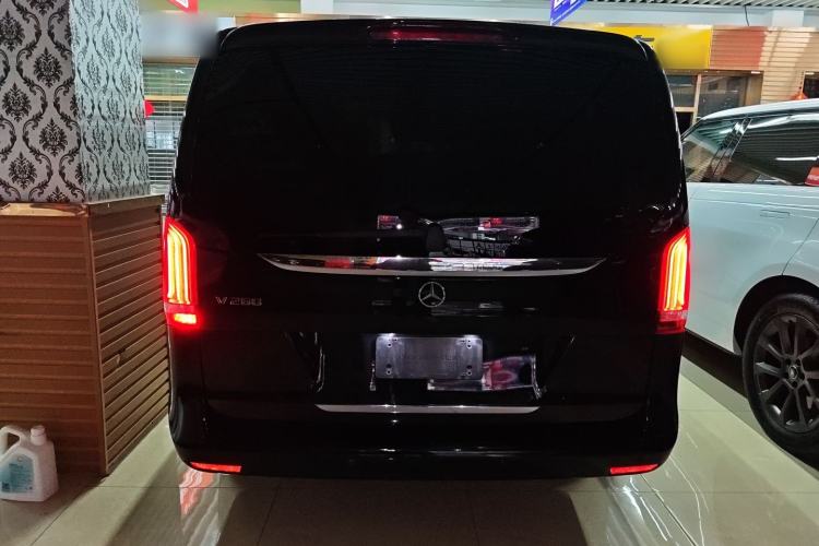 Used Mercedes-Benz V-Class 2018 V 260 Prestige Edition China VI
