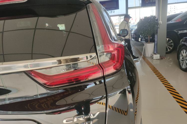 Used Honda CR-V 2021 240TURBO CVT 2WD Fashion Edition
