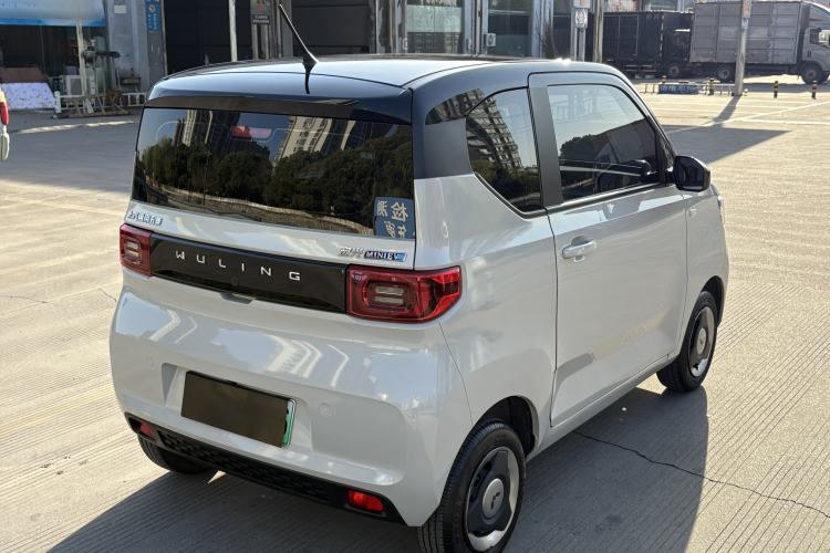 Used Wuling Hongguang MINIEV 2022 Macaron Premium Model – Lithium Iron Phosphate
