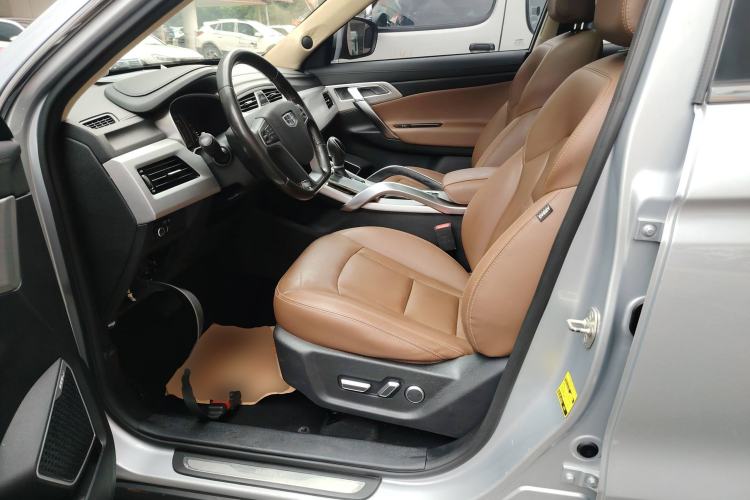 Used Geely Auto Emgrand X7 Sport 2016 1.8TD Automatic ZhiZun Version
