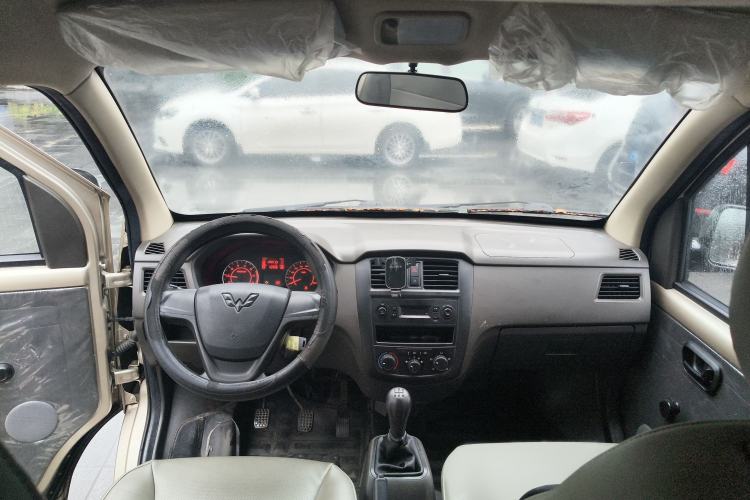 Used Wuling Rongguang S 2022 1.2L Standard Edition Air-Conditioned 5-Seater LSI