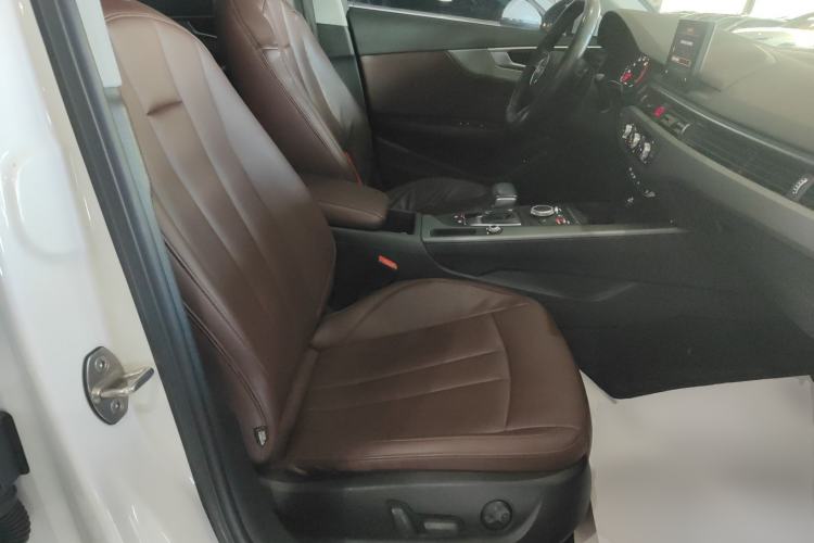 Used Audi A4L 2019 40 TFSI Ambition China VI