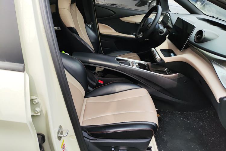 Used BYD Dolphin 2023 420 km Fashion Edition
