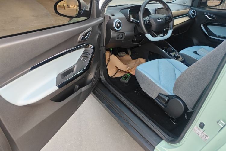 Used Chery Little Ant 2022 Restyled Version Sweet Pink Edition Half-Sugar Version 28.8 kWh 30 kW 301 km
