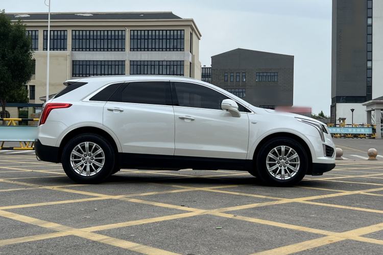 Used Cadillac XT5 2018 25T Tech Model
