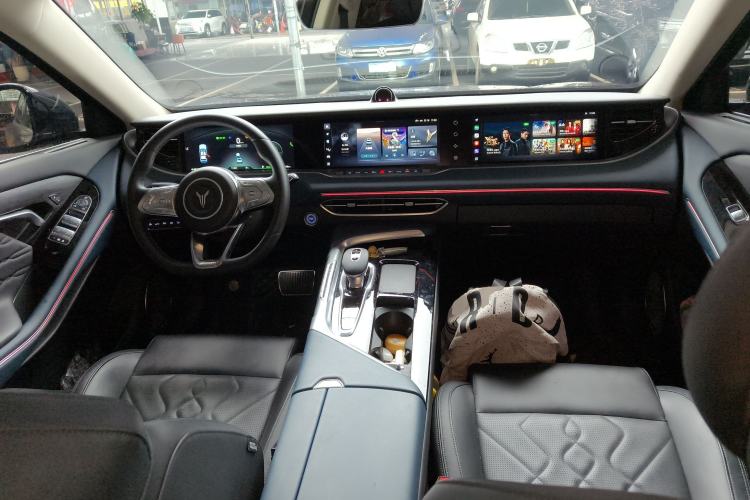 Used VOYAH FREE 2021 Four-Wheel Drive Standard Range-Extended Exclusive Luxury Package
