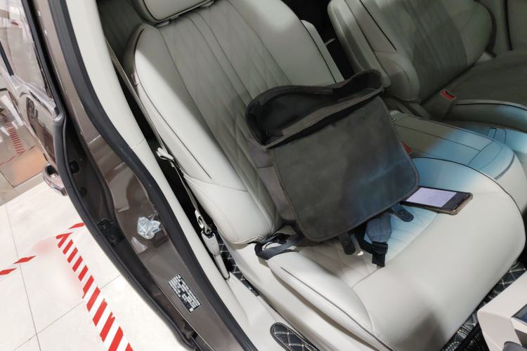 Used Buick GL8 2023 Land Executive Class 652T Luxury Model
