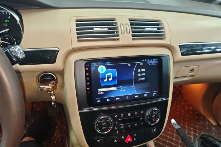 Used Mercedes-Benz R-Class 2017 R 320 4MATIC Business Edition Prestige Model
