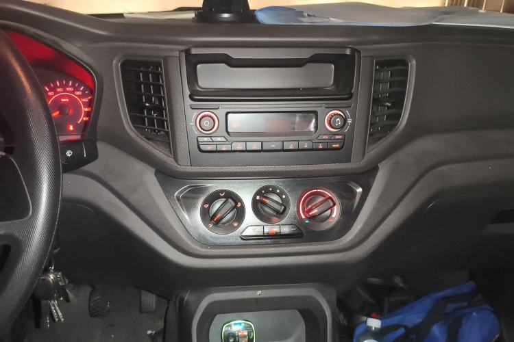 Used Wuling Hongguang V 2022 1.5L Jingqu Edition Electric-Assist LAR
