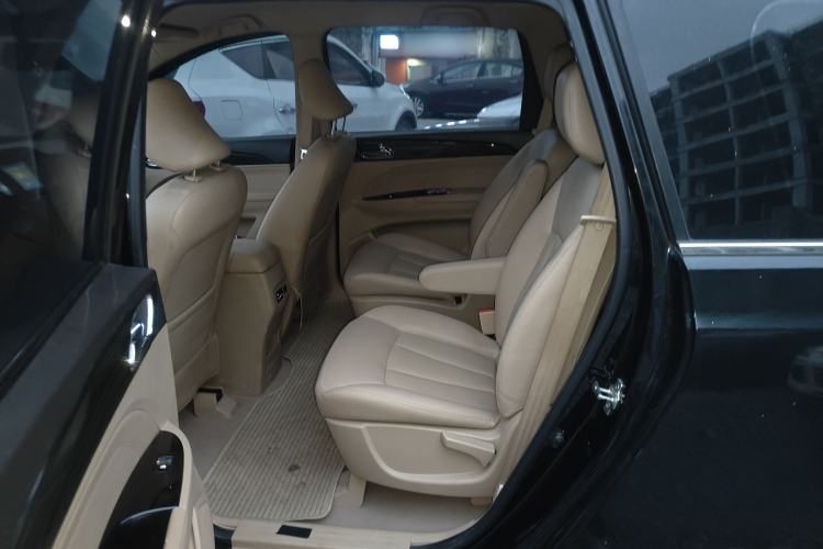 Used Baojun 730 2016 1.5L Manual Comfort Version 7 Seats China V Emission Standard
