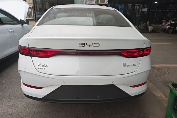 Used BYD Qin PLUS 2025 DM-i Smart Drive 55KM Leading Model
