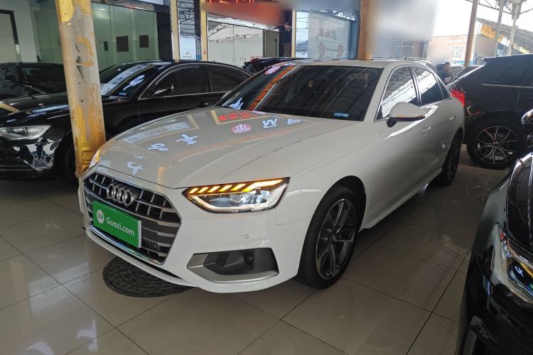 Used Audi A4L 2020 40 TFSI Fashionable and Elegant Model
