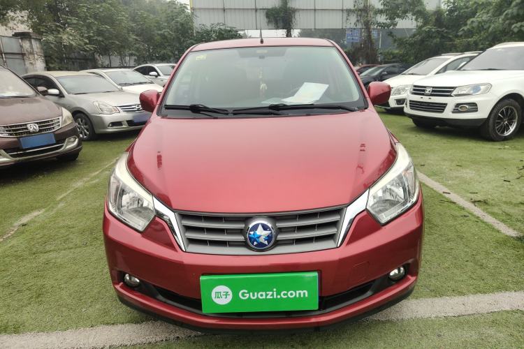 Used Venucia R50 2013 1.6L Manual Fashion Edition
