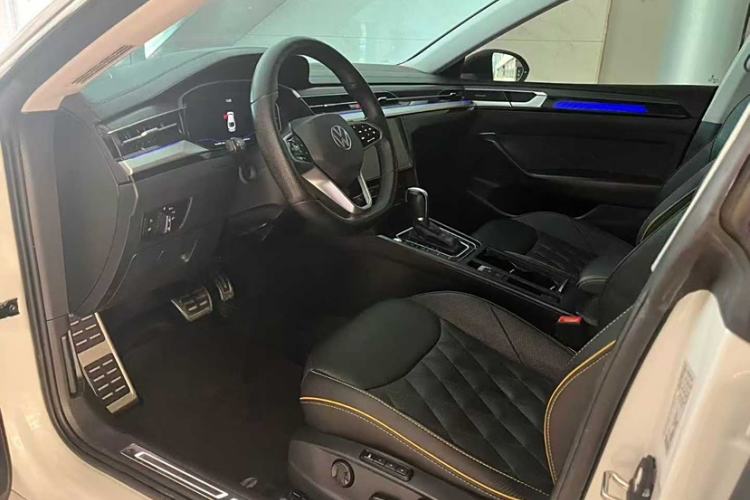 Used Volkswagen FAW-Volkswagen CC 2023 380TSI Striking Edition
