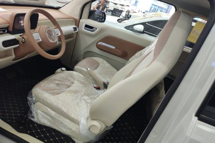 Used Wuling Hongguang MINIEV 2024 3rd Generation 215km Youth Edition
