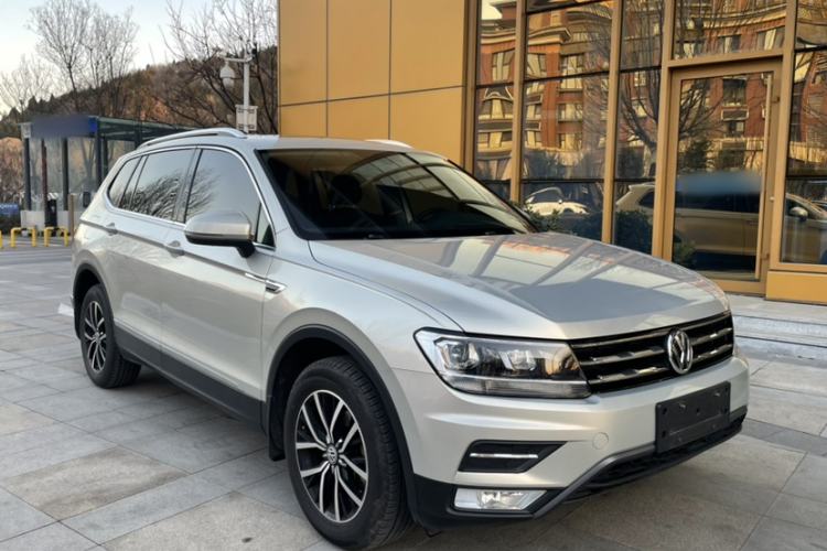 Used Volkswagen Tiguan L 2018 Facelift 330TSI Automatic Two-Wheel Drive Luxury Edition
