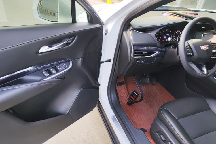 Used Cadillac XT4 2022 28T Two-Wheel Drive Fashion Edition
