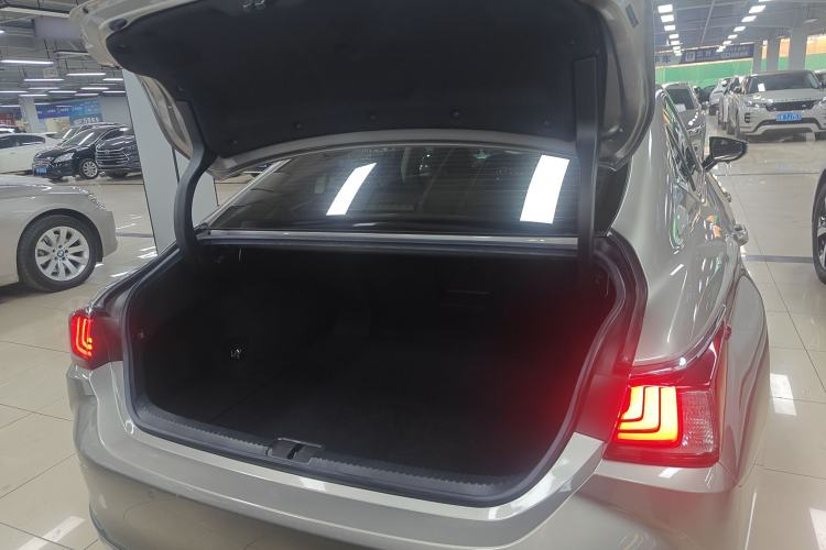 Used Lexus ES 2018 200 Excellence Edition China V Standard