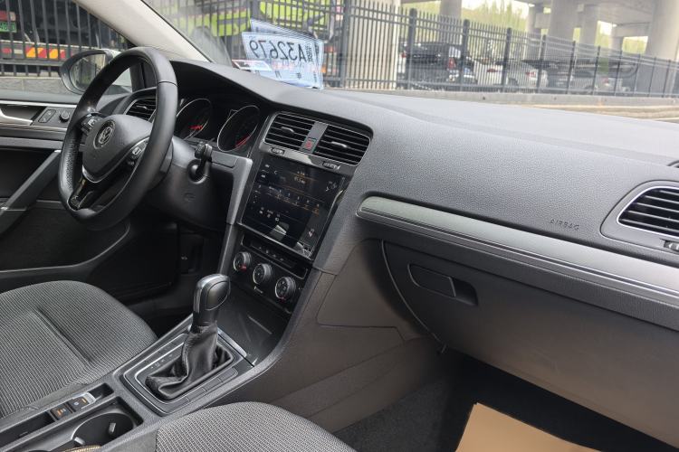 Used Volkswagen Golf 2020 Zhiai Edition 280TSI DSG Comfort Model
