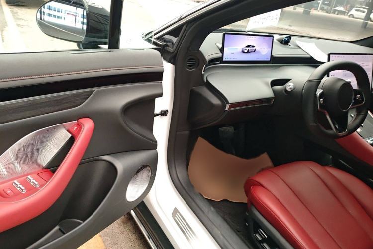 Used Hima Luxeed S7 2024 Max RS
