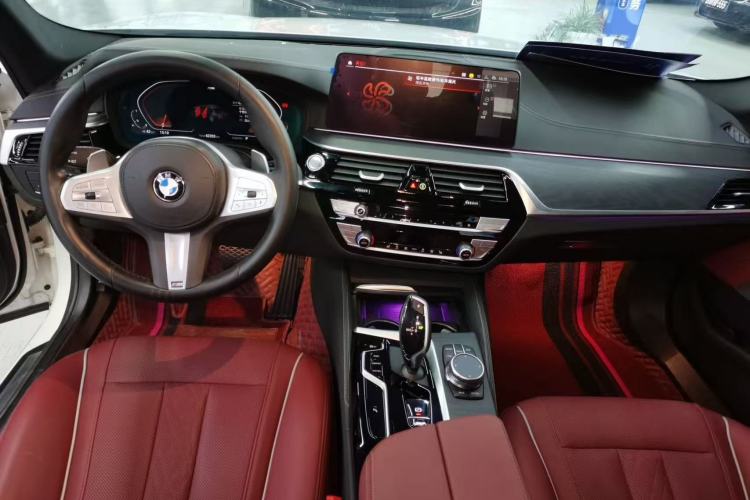 Used BMW 5 Series 2022 Second Facelift 530Li Leading Edition M Sport Package
