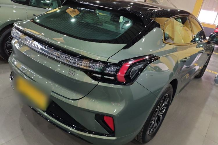 Used Zeekr 001 2025 WE Edition 100 kWh Rear-Wheel Drive
