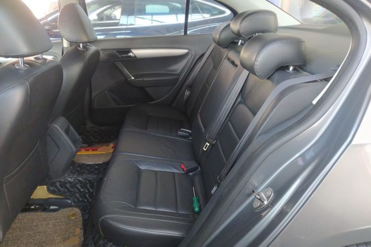 Used Volkswagen Lavida 2013 Restyled Classic 1.6L Automatic Comfort Edition