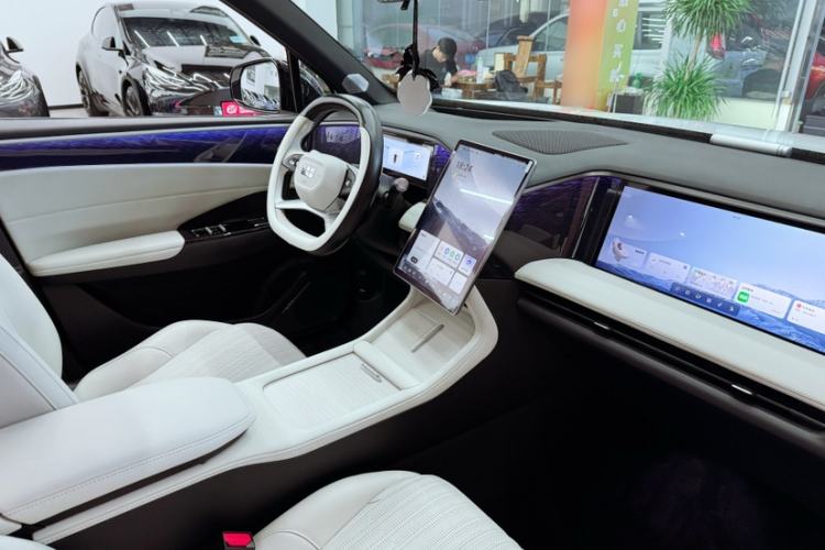 Used  L7 2023 1.5T 115 km Starship
