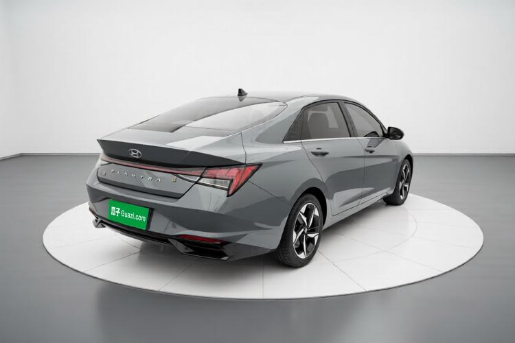 Used Hyundai Elantra 2021 1.5L CVT LUX Prestige Edition
