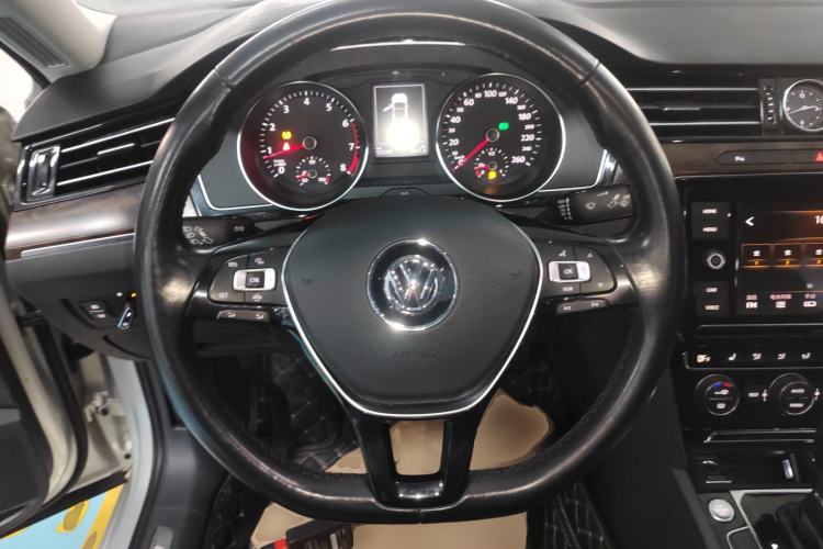 Used Volkswagen Magotan 2019 330TSI DSG Luxury Version China VI Standard