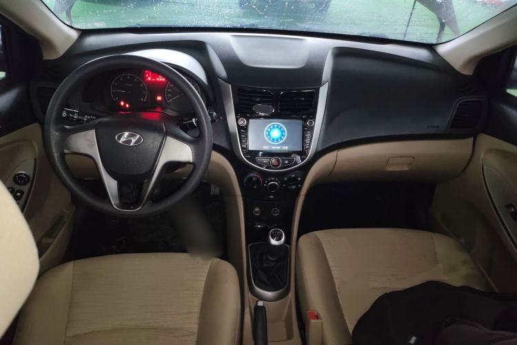 Used Hyundai Verna 2014 1.4L Manual Smart GLS Trim
