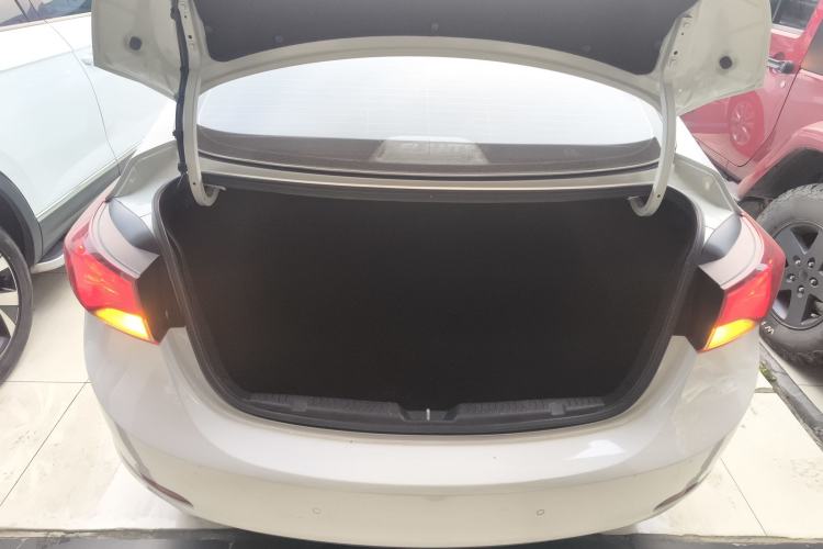 Used Hyundai Elantra 2016 1.6L Automatic Prestige Edition
