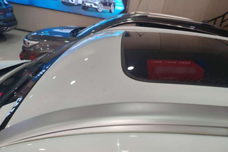 Used Geely Auto Emgrand X7 Sport 2020 1.8TD DCT Two-Wheel Drive Smart Connect 4G-Enabled Version
