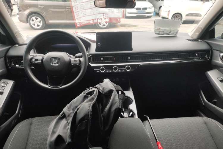 Used Honda Civic 2023 240TURBO CVT Dynamic · Center Stage Special Edition
