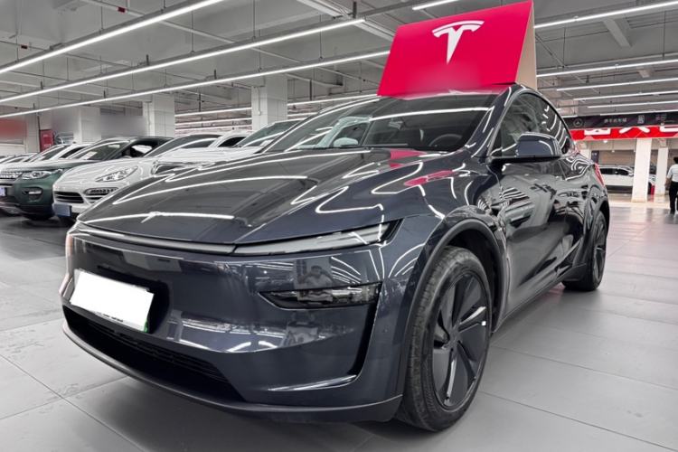 Used Tesla Model Y 2025 Rear-Wheel-Drive Version