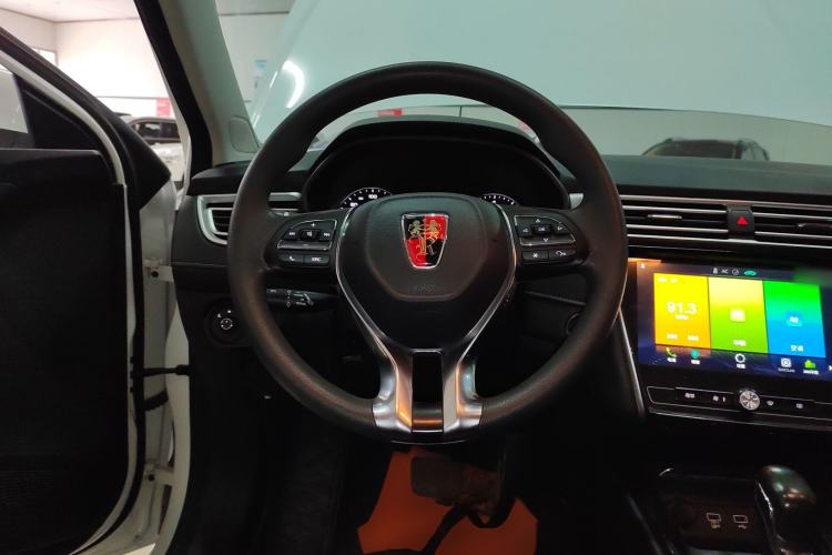 Used Roewe i5 2019 1.5L Automatic 4G Connected Langhao Edition
