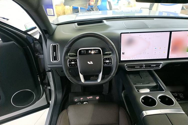 Used Li Auto L8 2023 Pro Model
