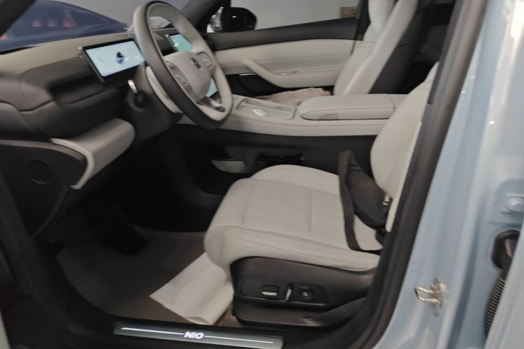 Used Nio ES6 2023 75 kWh
