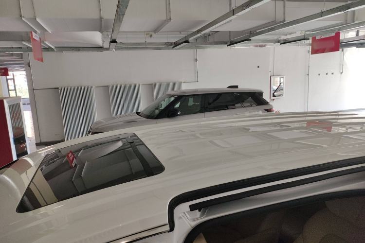 Used Buick GL8 2023 ES Lu Zun Deluxe Model
