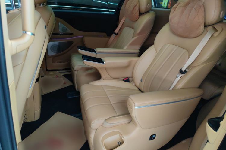 Used VOYAH Dream 2025 PHEV Four-Wheel Drive Prestige Kunpeng Edition