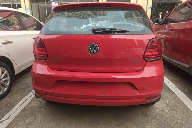 Used Volkswagen Polo 2016 1.6L Automatic Comfort Model
