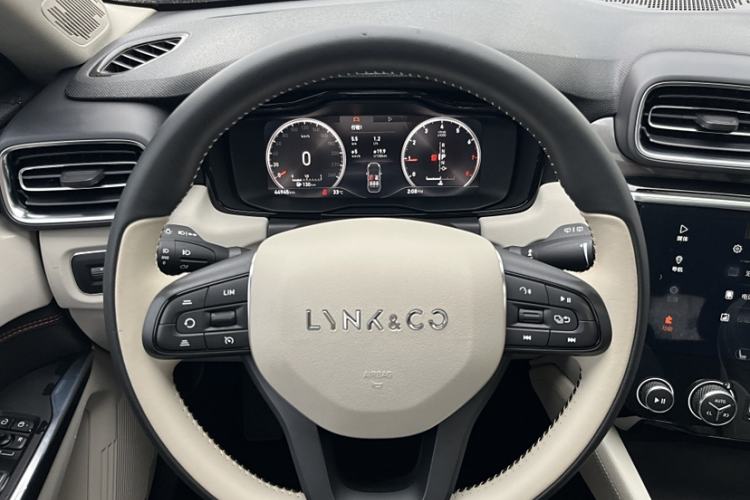 Used Lynk & Co 02 2019 1.5T DCT Two-Wheel Drive Zhaoban Version China VI Standard