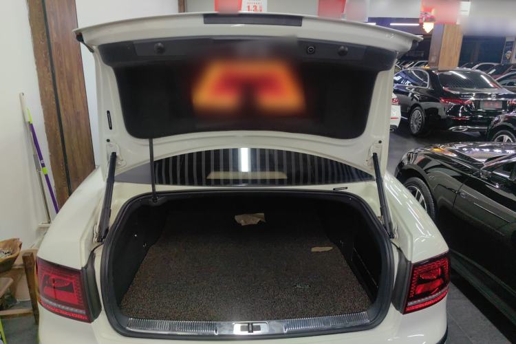 Used Volkswagen Phaeton 2012 3.0L Business Edition
