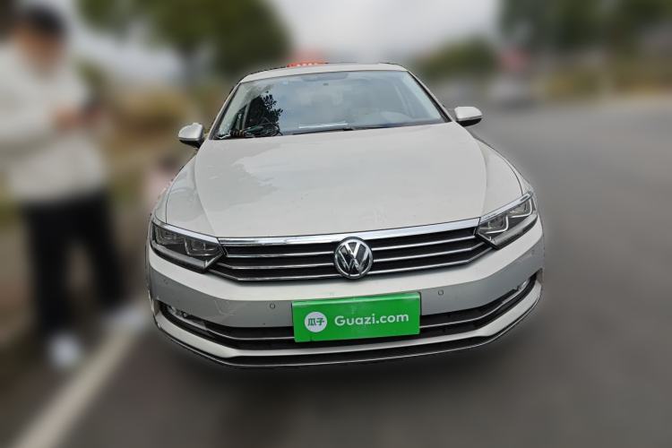 Used Volkswagen Magotan 2019 330TSI DSG Leading Model China VI Standard
