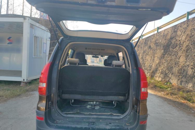 Used Dongfeng Fengon 360 2015 1.5L Manual Comfort 7-Seater China IV Standard
