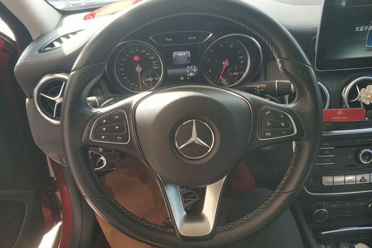 Used Mercedes-Benz GLA 2017 GLA 200 Fashion Model